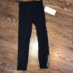 NWT lululemon black leggings